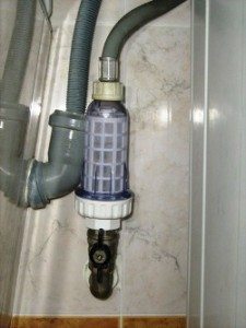 Instalarea unui filtru de apă pentru mașina de spălat