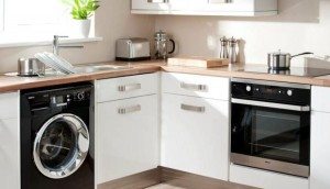 Cara memasang mesin basuh di dapur dan bilik mandi
