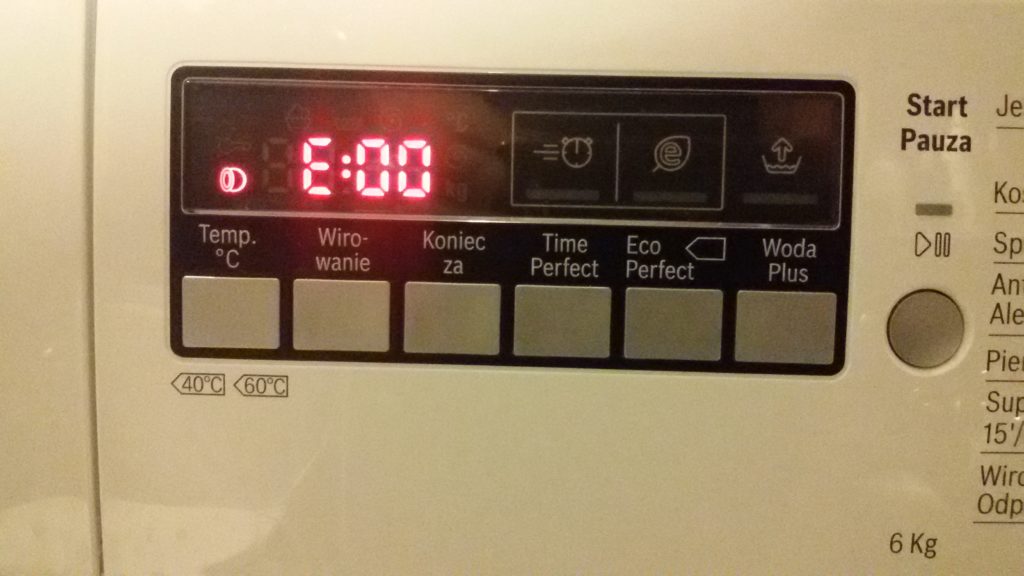 klaida e00 Bosch skalbimo mašinoje