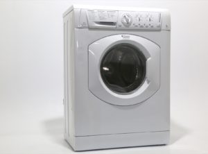 Machines à laver Ariston étroites