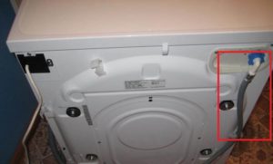 tjek vaskemaskinens indløbsslange