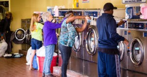 Kodėl JAV negalite turėti skalbimo mašinos namuose?