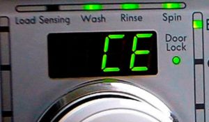 CE klaida LG skalbimo mašinoje