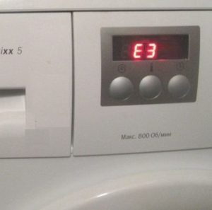 Erreur E3 dans une machine à laver Bosch