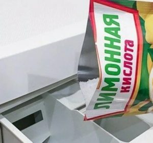 A quelle température faut-il nettoyer sa machine à laver avec de l'acide citrique ?