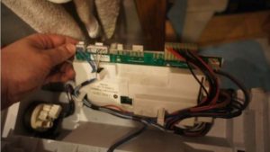 dismantle the SM Whirlpool control module 