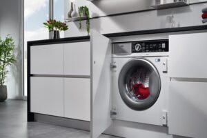 Kaip sumontuoti AEG skalbimo mašiną?