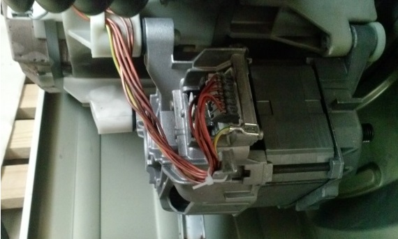 pašalinus Siemens skalbimo mašinos variklį