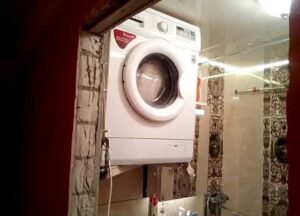 Kaip pakabinti skalbimo mašiną ant sienos