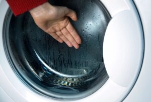 Mașina de spălat încălzește apa de clătire