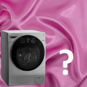 Lavando cetim em uma máquina de lavar