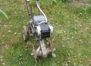 Electric cultivator from a washing machine engine