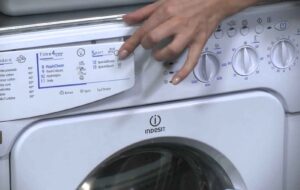 Как да изключите пералня Indesit