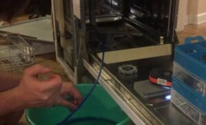 Kış için bulaşık makinesi nasıl boşaltılır