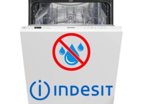 A máquina de lavar louça Indesit não enche de água