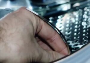 Hogyan távolítsuk el a melltartó drótot egy LG mosógépből