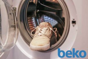 Sportbačių skalbimas Beko skalbimo mašinoje