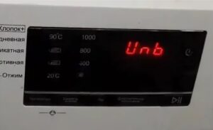Errore UNB nella lavatrice Haier