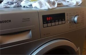 Klaida E21 Bosch skalbimo mašinoje