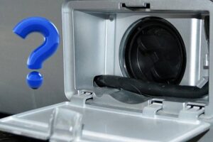 Cách mở nắp cống ở đáy máy giặt