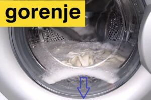 ניקוז מאולץ של מים ממכונת הכביסה Gorenje